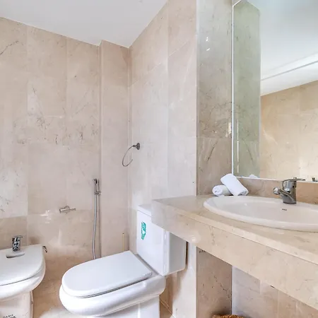 Cozy 2 Bdrm W Sea Views Next To Puerto Banus Marbella
